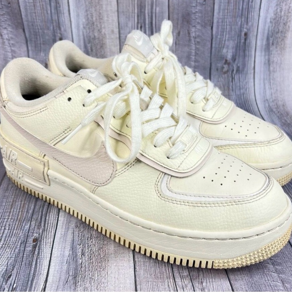 Nike Women's Off-White Sneakers